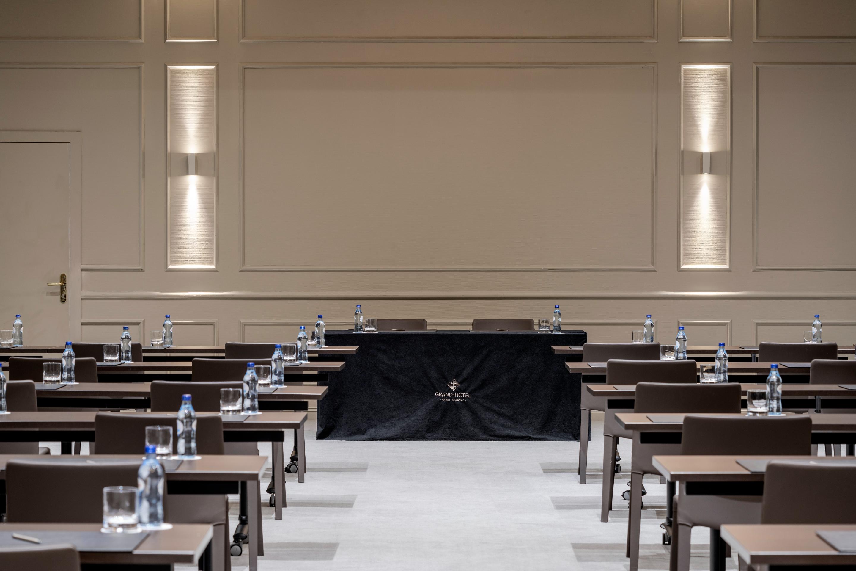 فندق هوتل أكوريس أتلانتيكو Ponta Delgada المظهر الخارجي الصورة Meeting room